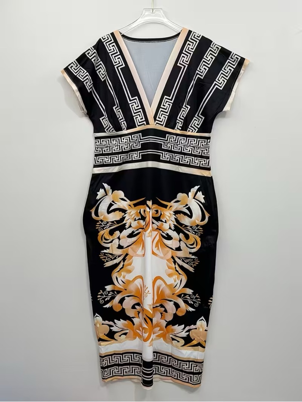Black & Gold Plus Size Baroque V-Neck Maxi Dress 2XL